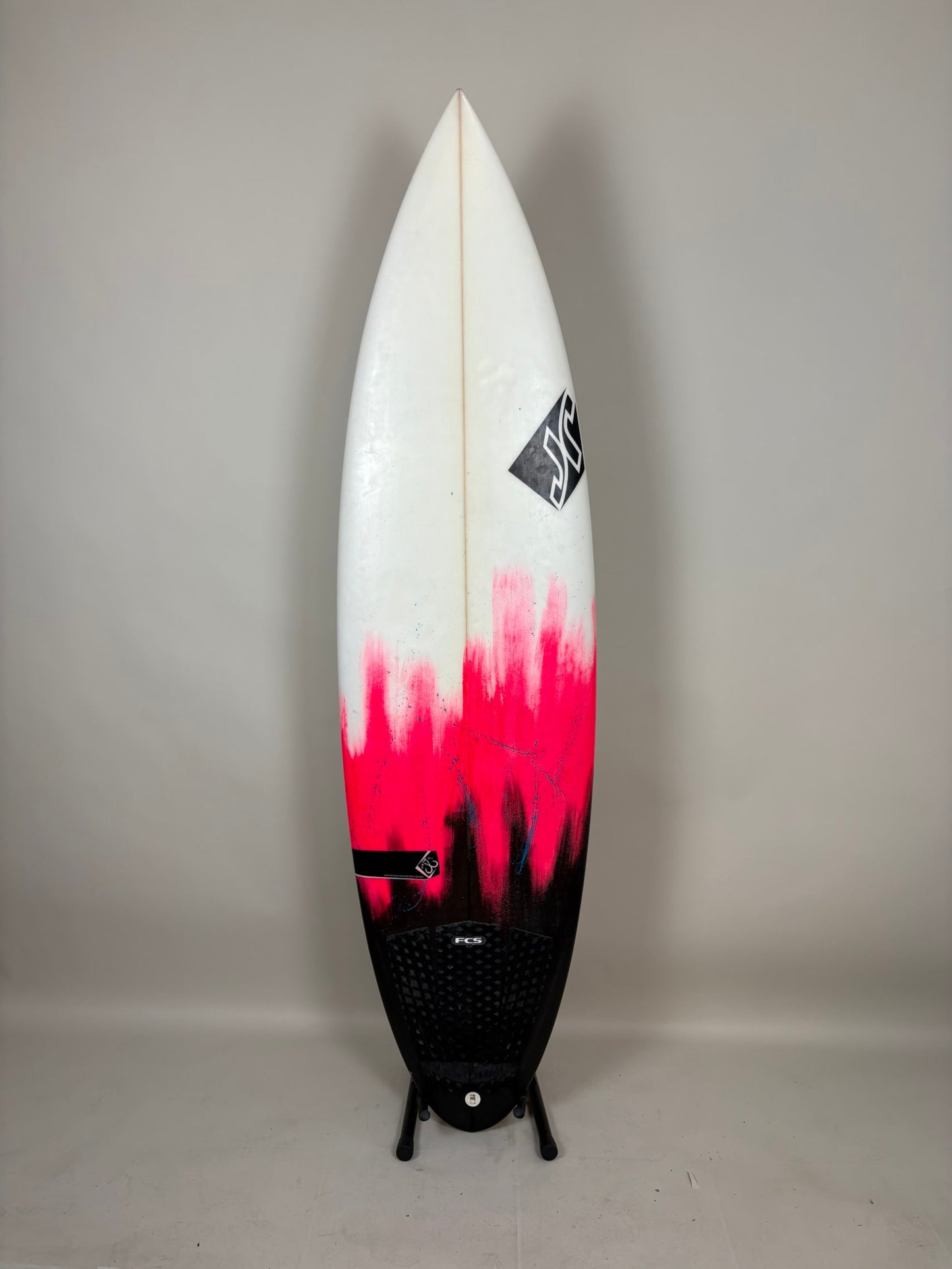 JR 6'1'' | 27.6 L