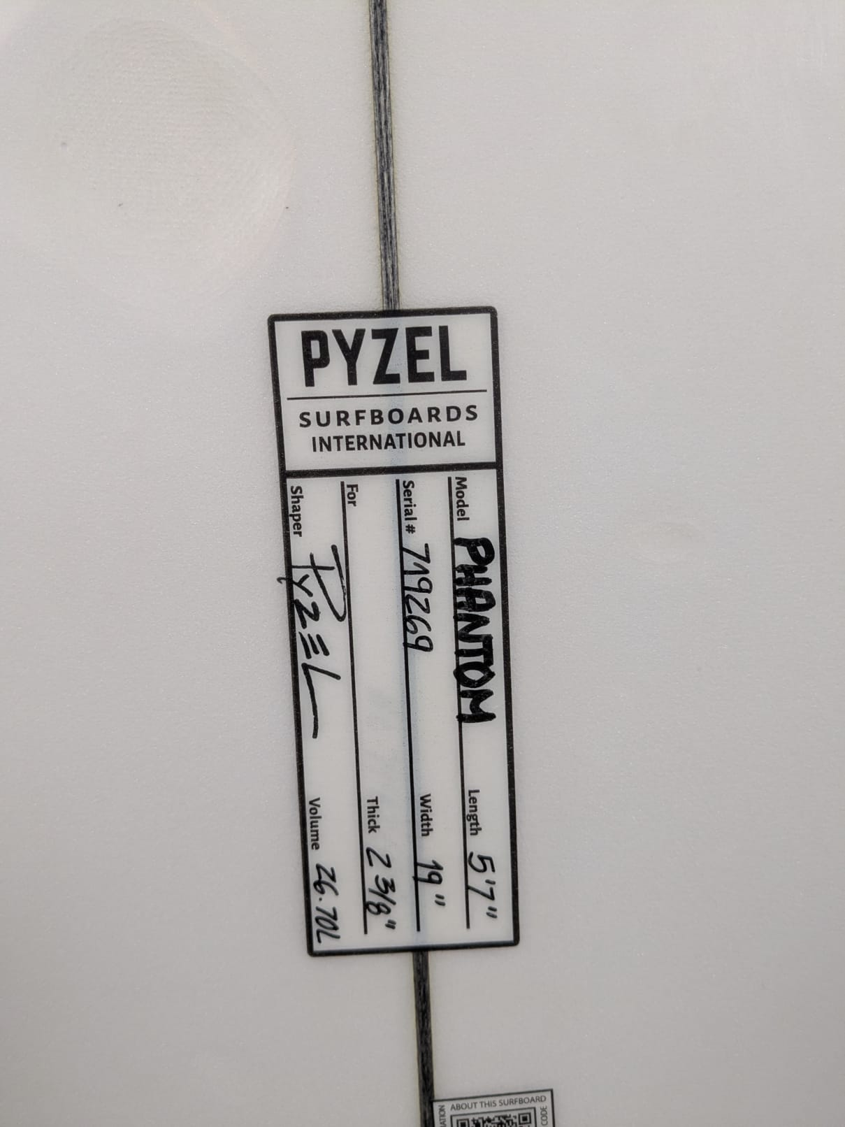 Pyzel Phantom 5'7'' | 26.7 L