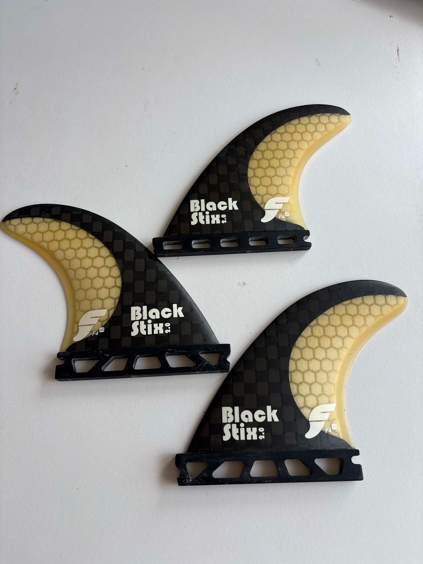 FUTURES Fins F4 M