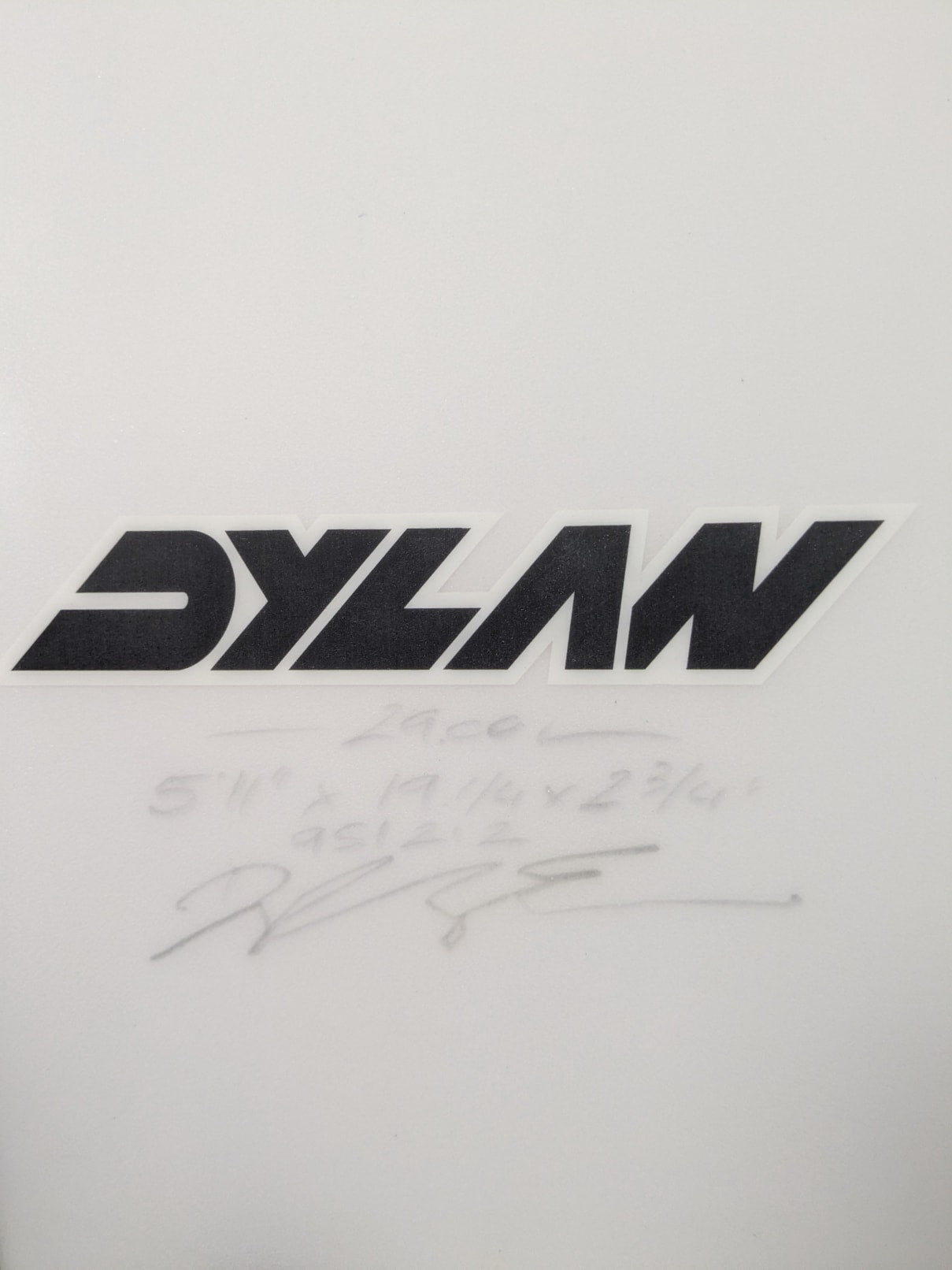 Dylan Mexican 5'11'' | 29 L