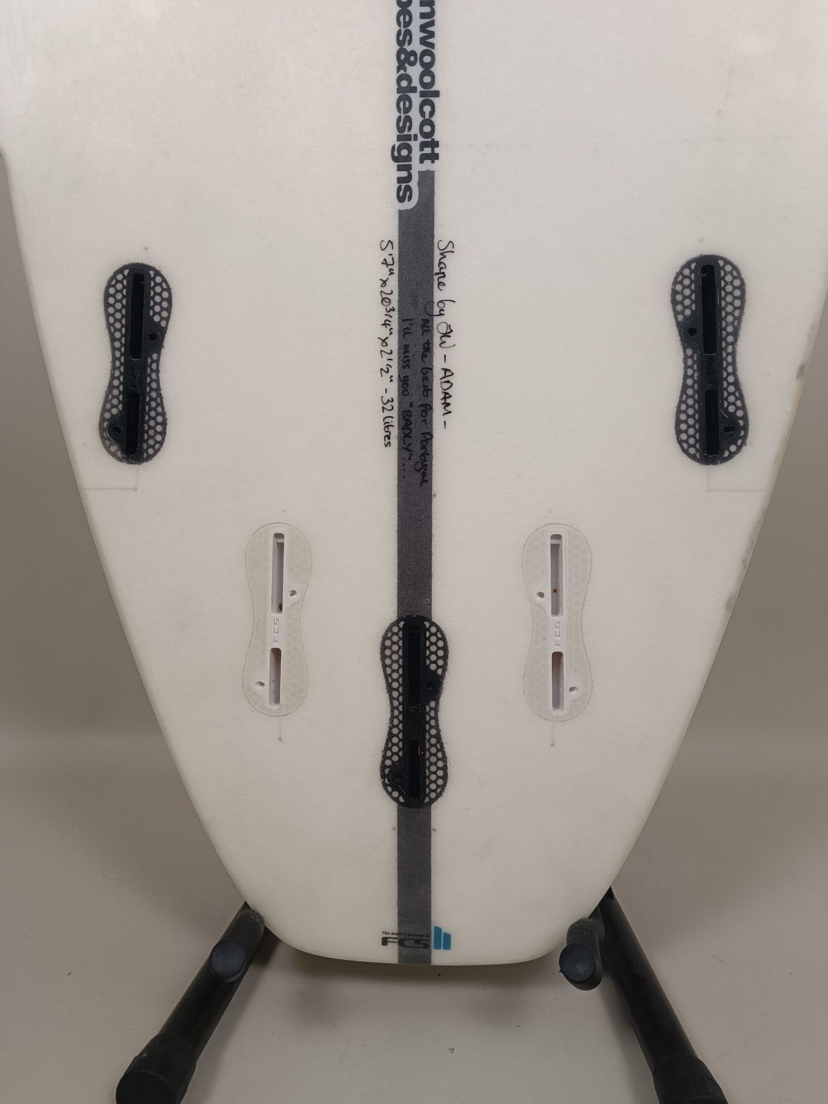 Justinwoolcott  5'7'' | 32 L