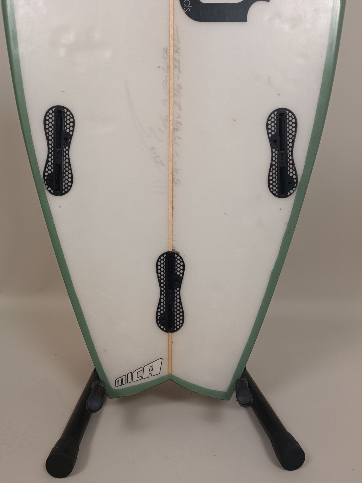 Mica  5'4'' | 22.7 L