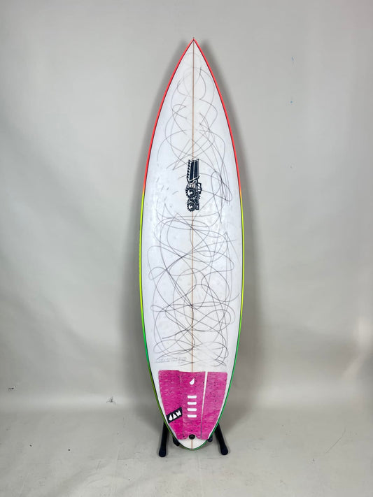 JS  5'8'' | 24.9 L