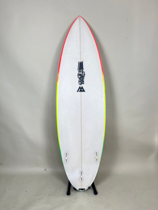 JS  5'8'' | 24.9 L