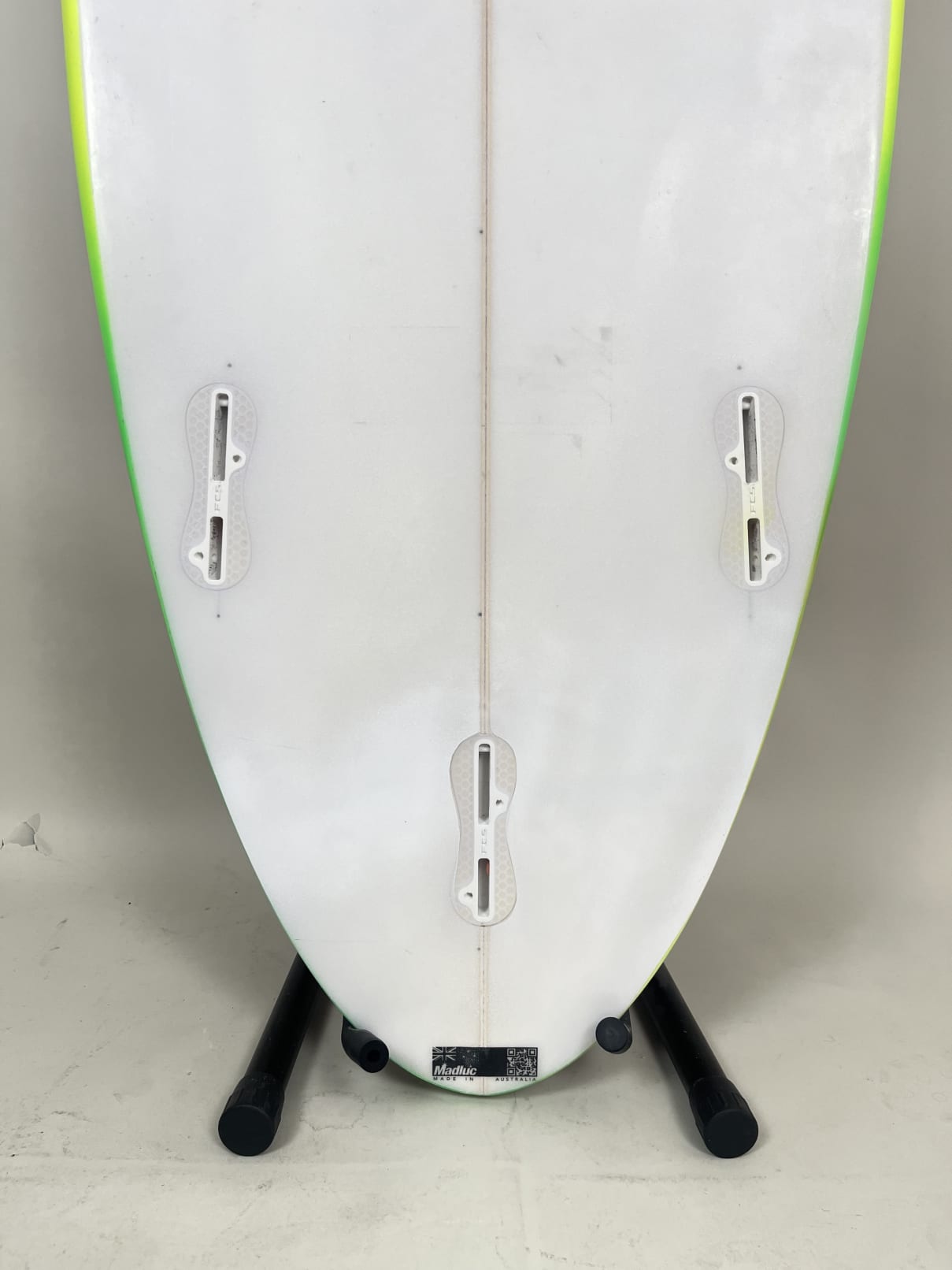 JS  5'8'' | 24.9 L