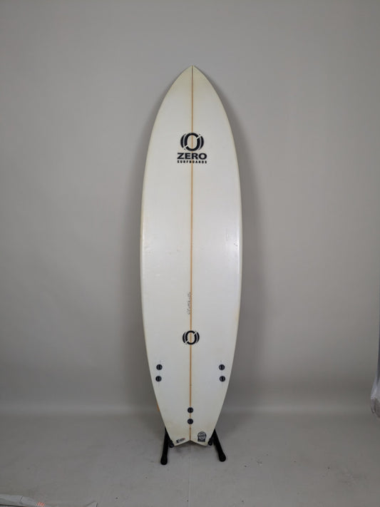 Zero  6'2'' | 33 L