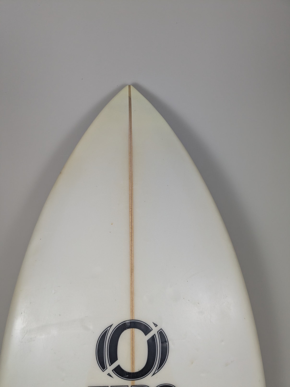 Zero  6'2'' | 33 L