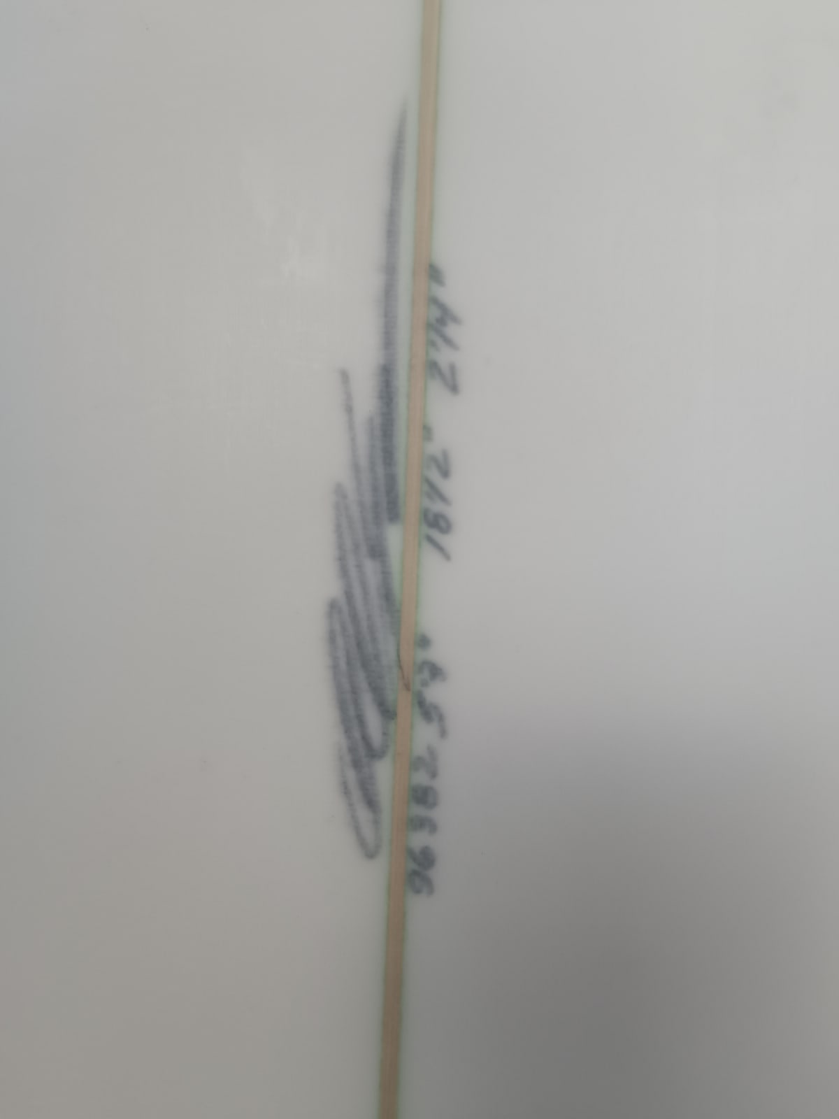 Polen  5'7'' | 24.7 L