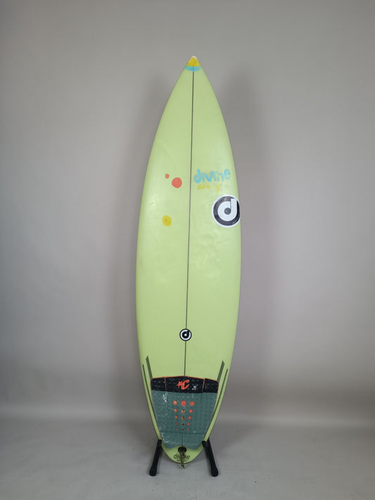 Divine  5'11'' | 26 L