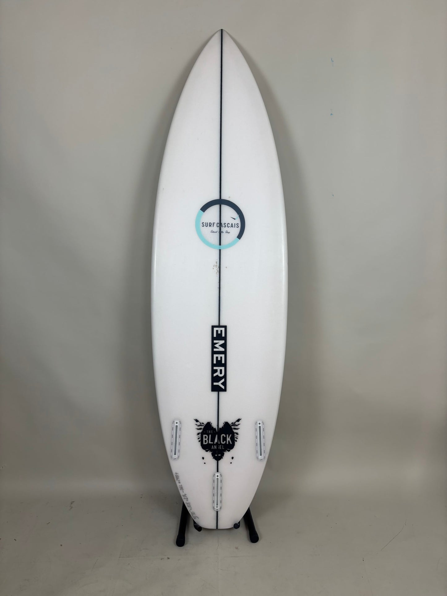 Emery The black angel 5'10'' | 26 L