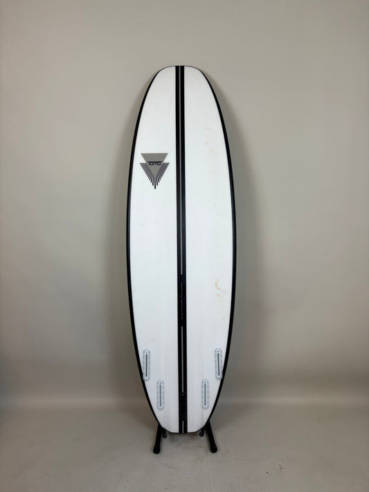 TOMO Revo  5'8'' | 33 L