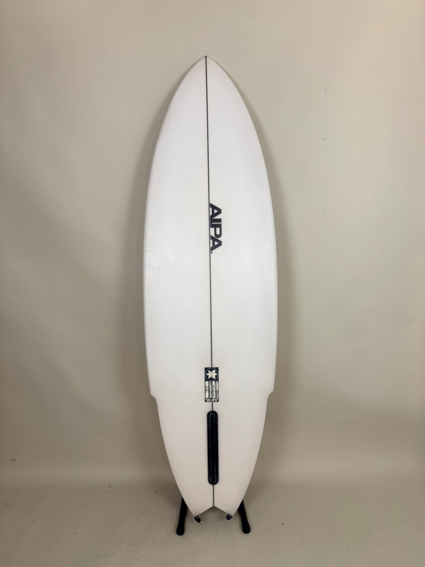 AIPA 76’ Sting 5'10'' | 34.4 L