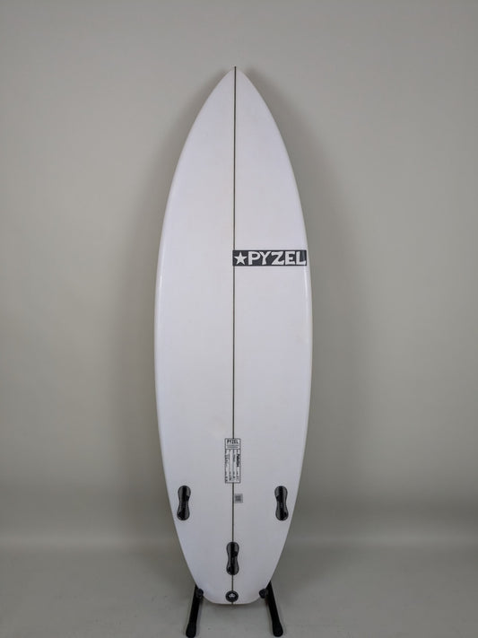 Pyzel Phantom 5'7'' | 26.7 L
