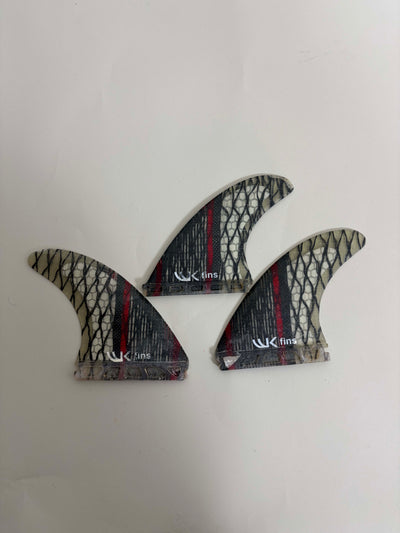 [unbranded]  Fins  M