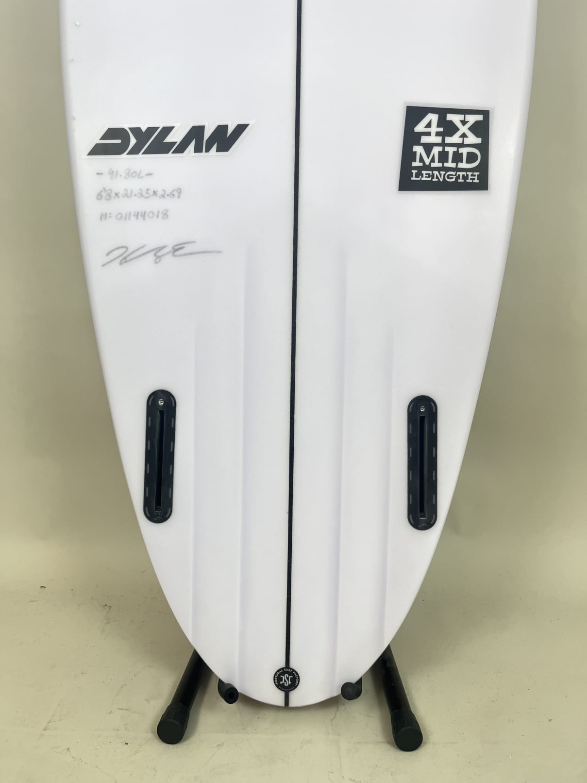 Dylan 4X Midlenght 6'10'' | 41.3 L