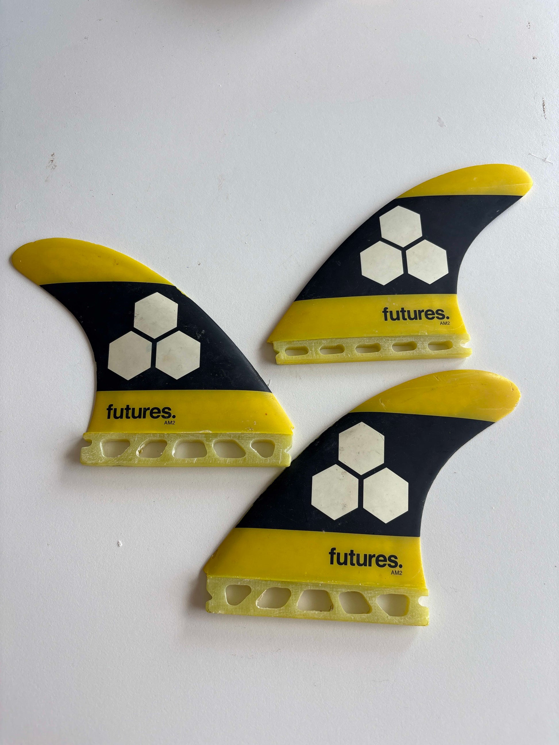 FUTURES Fins AM2 M