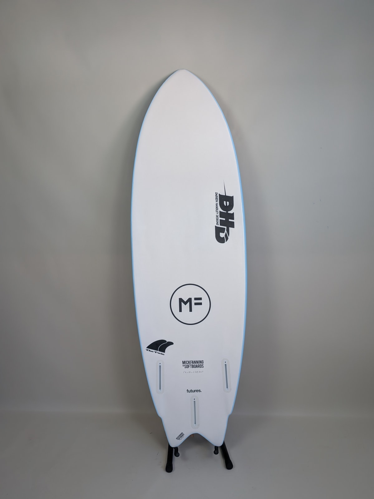 Mick Fanning, o Gémeo, 1,73 m | 30,5 L