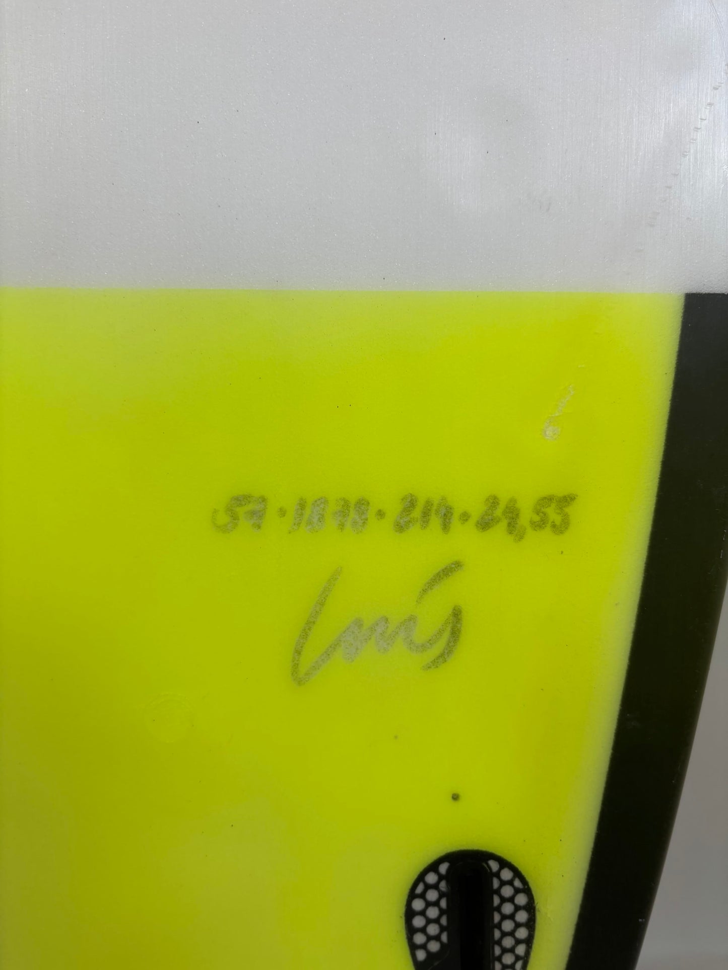 Lacrau  5'7'' | 24.55 L