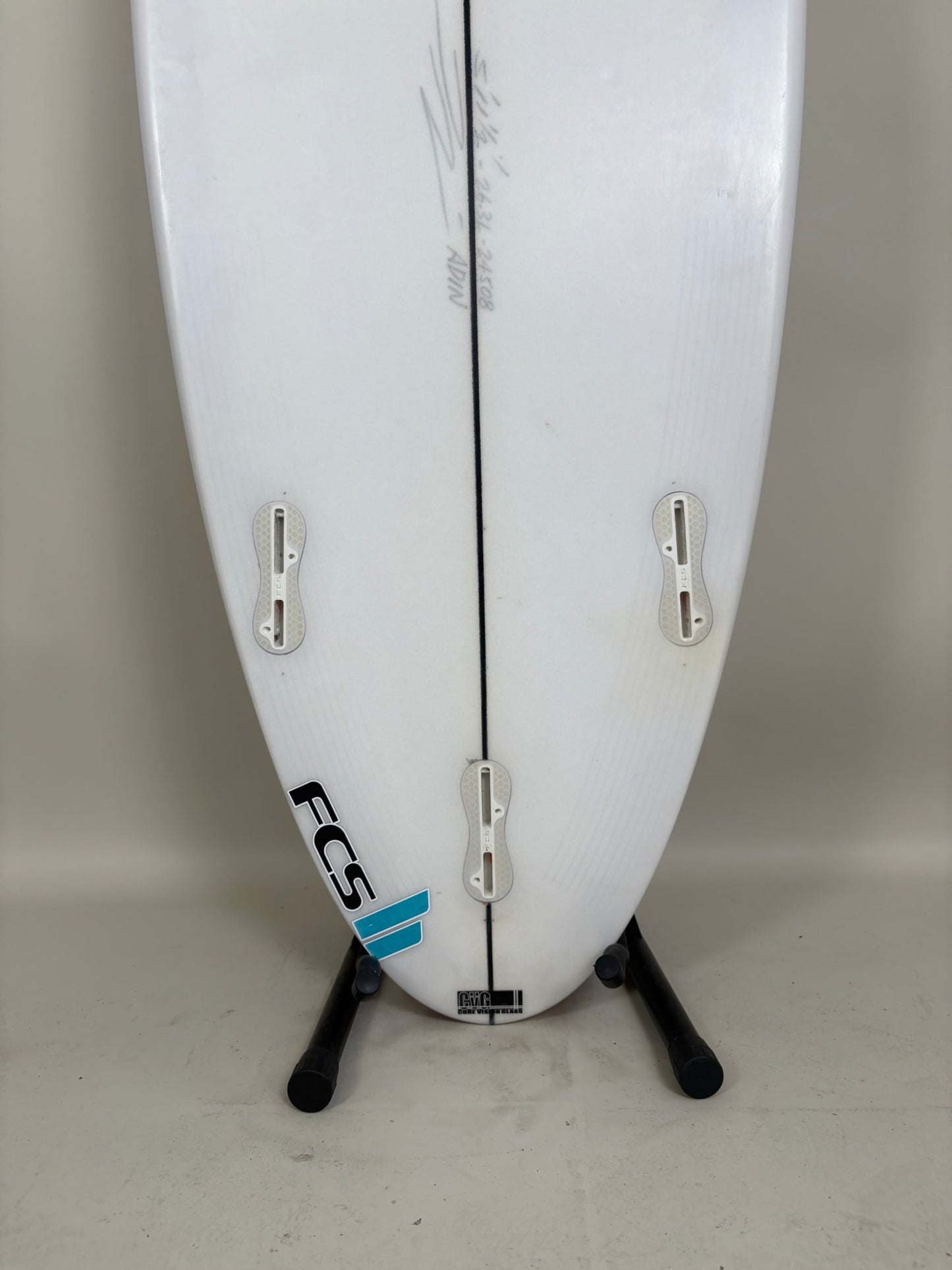 JR  5'11'' | 26.3 L