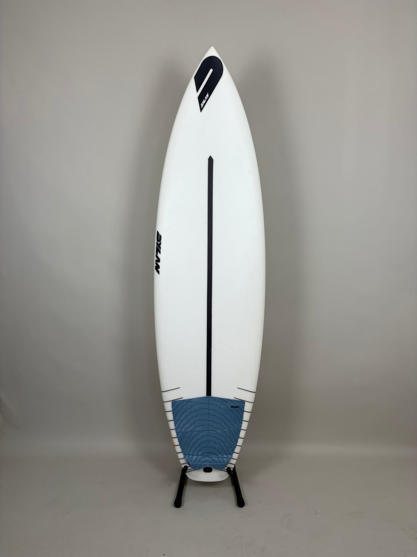 Dylan Mex 5  5'10'' | 26.5 L
