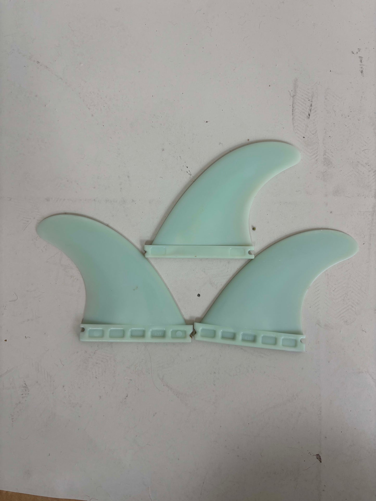 [unbranded]  Fins  M