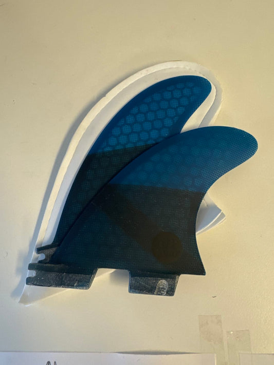 [unbranded]  Fins  M