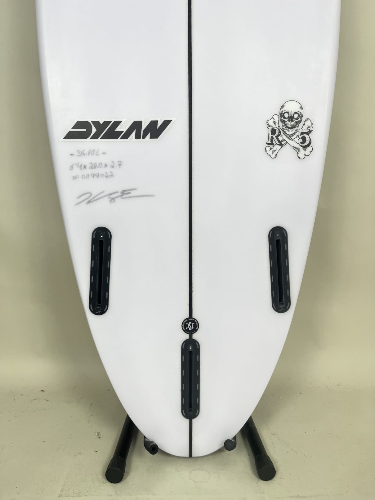 Dylan R5 6'4'' | 36 L