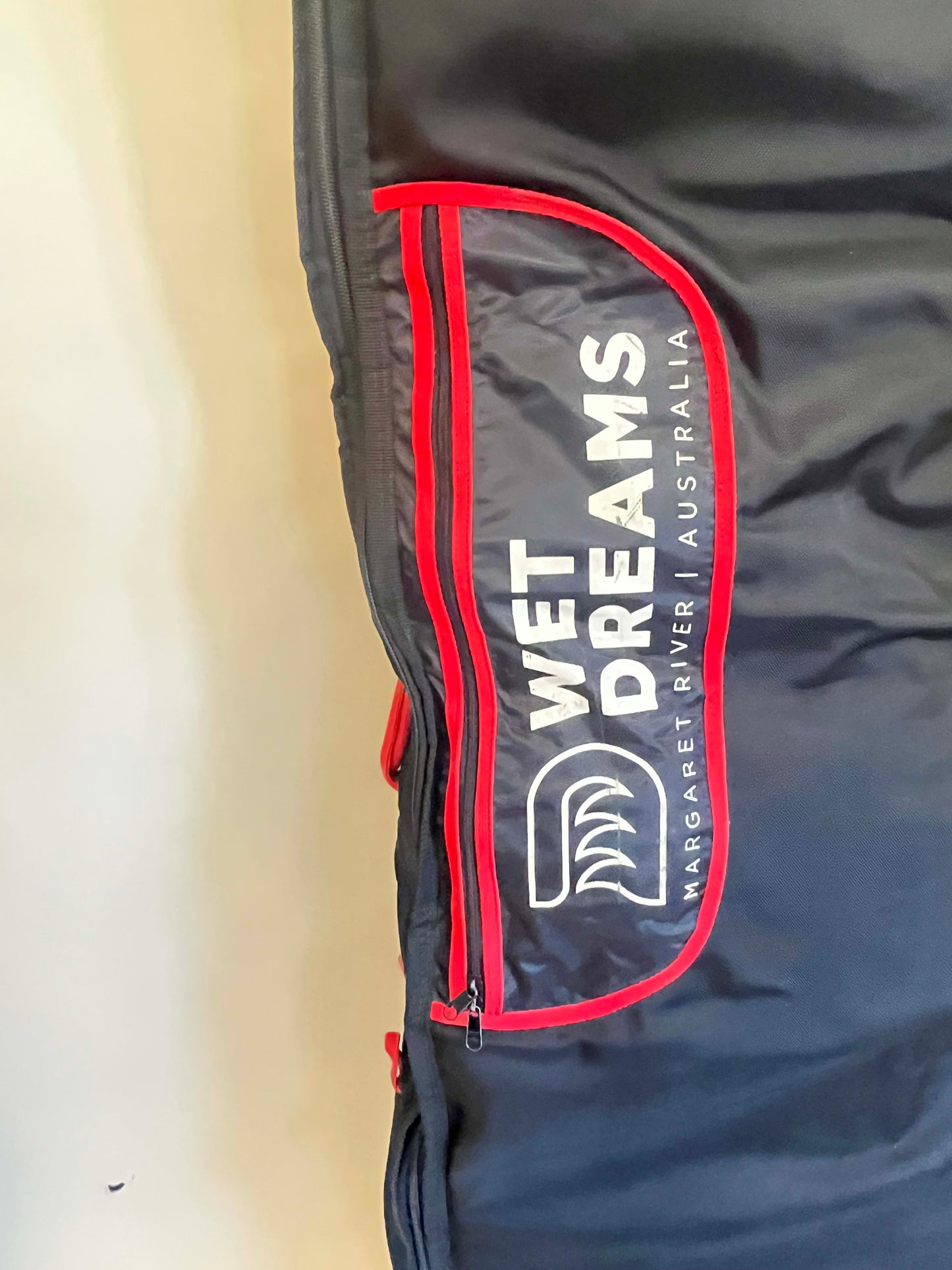 Wet Dreams 4 Surfboards w/ Wheels Cover 6'2''